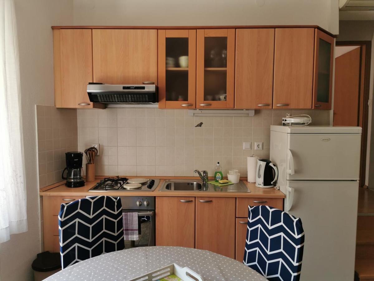 Apartman Pod Forticu ฮวาร์ ภายนอก รูปภาพ