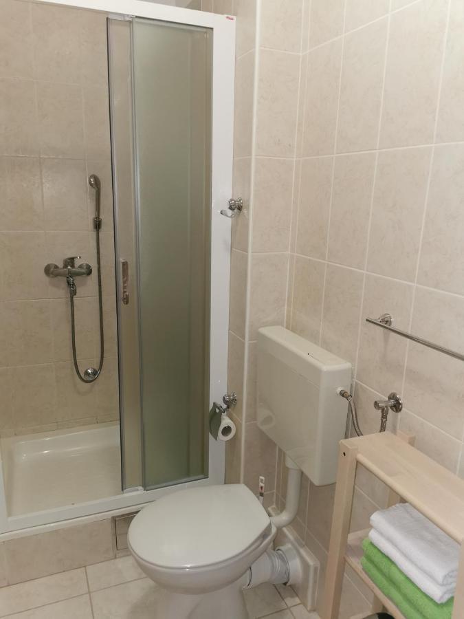 Apartman Pod Forticu ฮวาร์ ภายนอก รูปภาพ